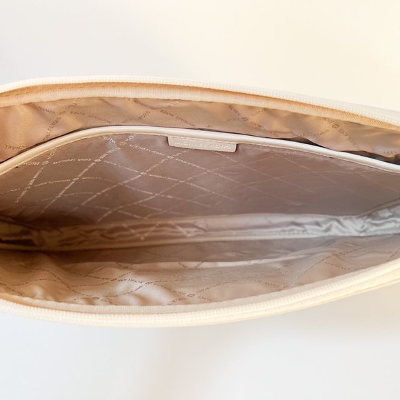 Michael Kors Jet Set Travel Large Laptop Case MK Light Cream Multi - Picture 4 of 7